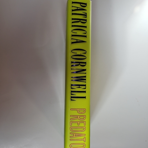 Predator by Patricia Cornwell hardcover book, novel murder mystery - Picture 12 of 14